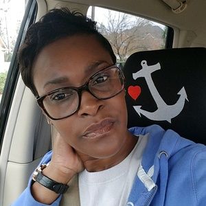 Meet your Posher, Janice